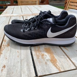 Nike Zoom Pegasus 33- men’s size 13